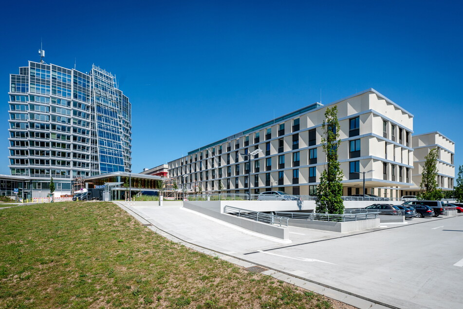 Der 100 Millionen Euro teure Klinikum-Neubau in der Flemmingstraße ist fertig.