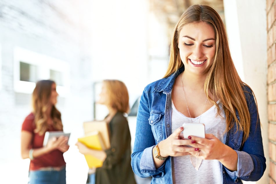 Bei SIMon mobile: 70 GB Allnet Flat nur 9,99 Euro plus Extra-Daten geschenkt