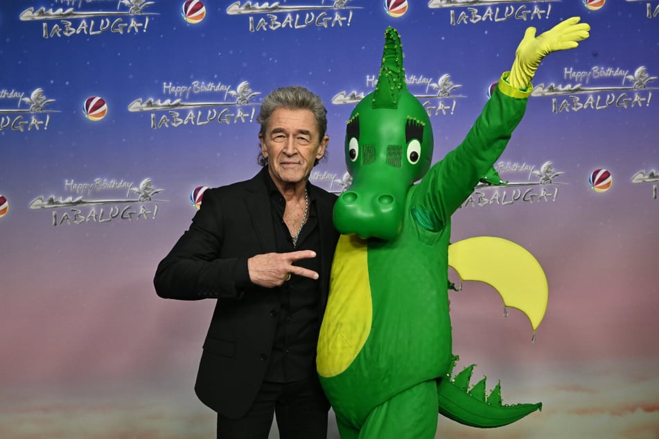 Sei kein Frosch: Kult-Rocker Peter Maffay (73) feiert den Geburtstag seines geistigen Kindes, den Drachen "Tabaluga".
