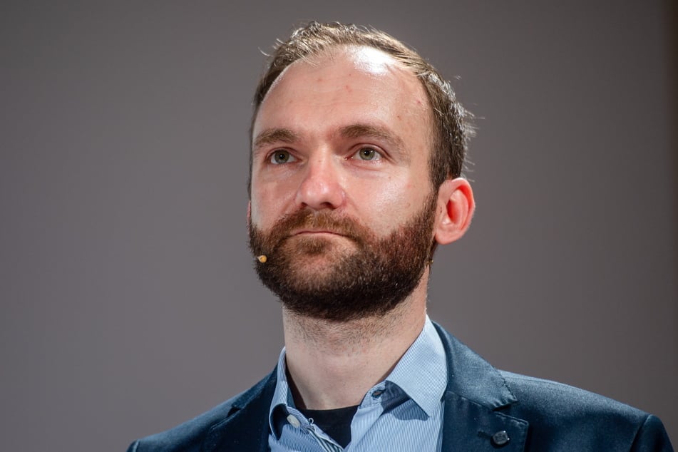 Markus Haubold (39) vom Fahrgastverband PRO BAHN hofft auf eine Direktverbindung zwischen Chemnitz und Erfurt.