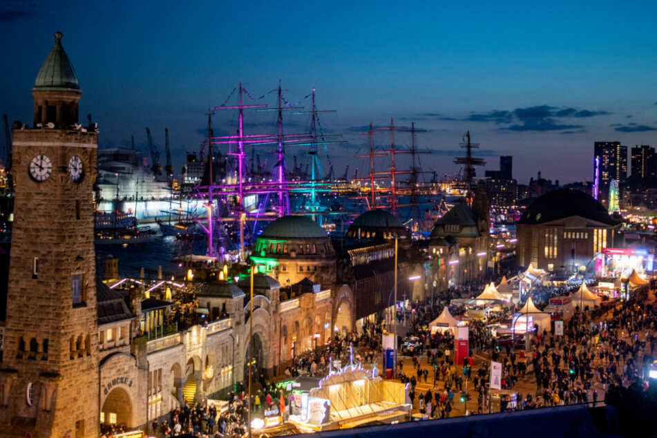 2019 konnten noch Tausende Besucher den Hafengeburtstag in Hamburg feiern.