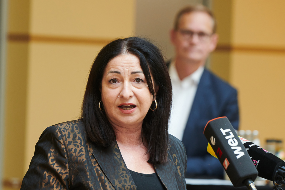 Dilek Kalayci (54, SPD) verkündete die Entscheidung zur neuen Quarantäne-Dauer.