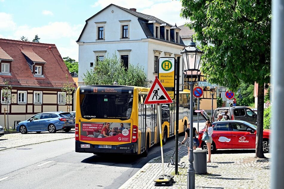 Zwischen Altwachwitz 1 und Pillnitzer Landstraße 158 wird der Fahrbahnbelag erneuert.