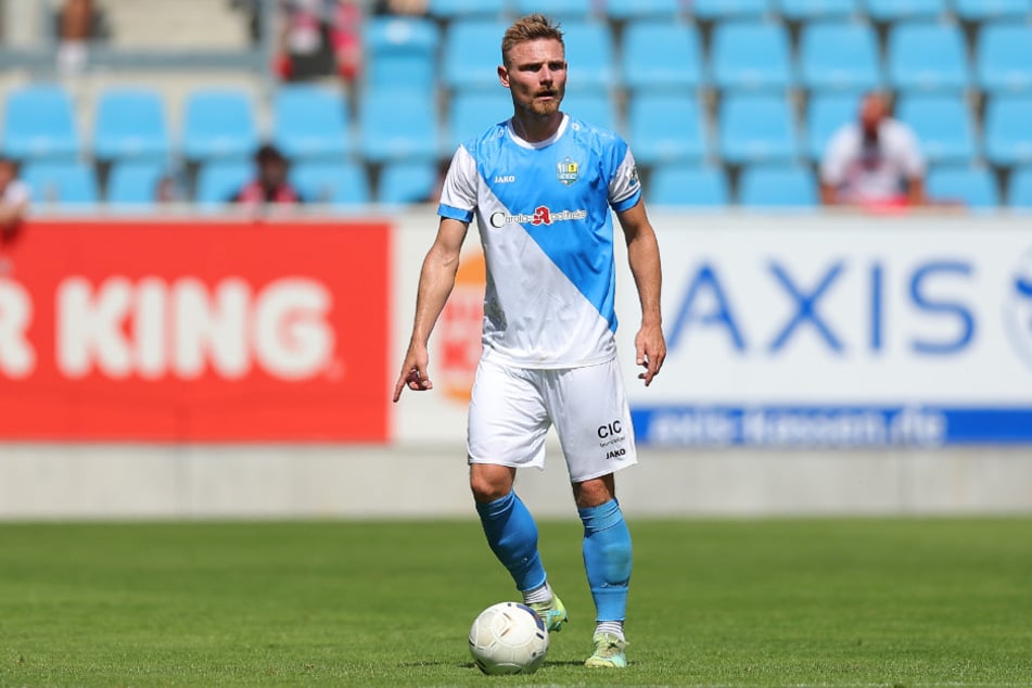 Zum Abtrainieren spielt Robert Zickert (35) nun beim Siebtligisten SV Fortschritt Lunzenau.