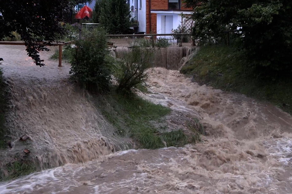 Solche Wassermassen sind derzeit leider fast schon ein gewohnter Anblick.