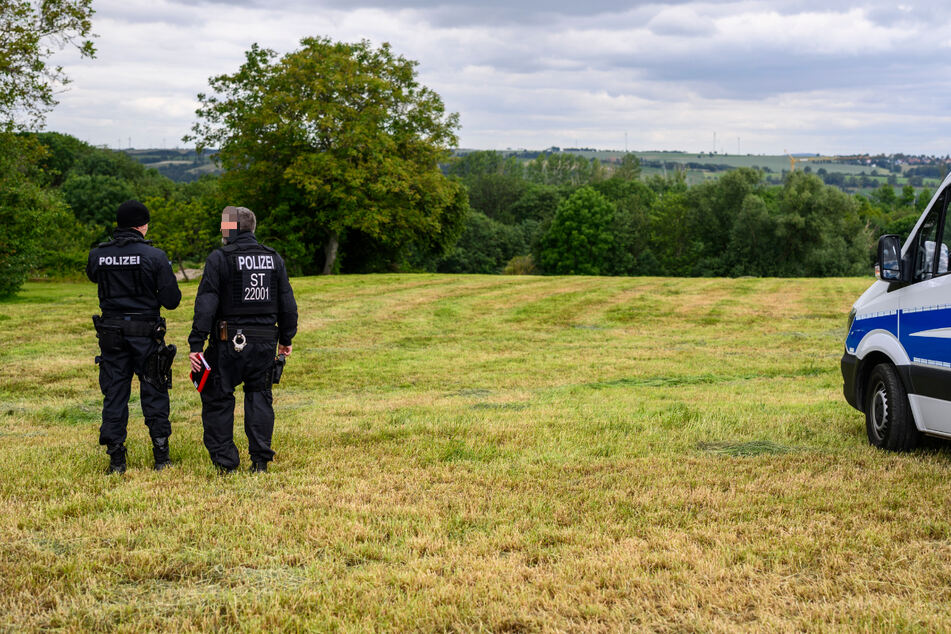 Die Suche wurde bis zu den sogenannten "Knollensteinen" am Ortsteil Hermsdorf ausgeweitet.