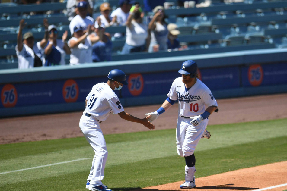 Justin Turner hit a solo home run in the Dodgers win over the Reds on Wednesday