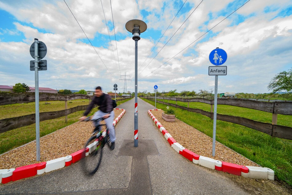 Dieser Fußweg bringt Autofahrer und Biker zur Verzweiflung