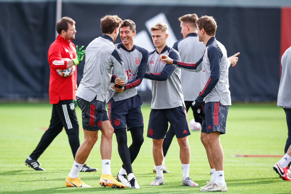 Die Bayern haben gut lachen: Trotz positivem Corona-Test bei Serge Gnabry dürfen sie wie geplant in der Champions League antreten.