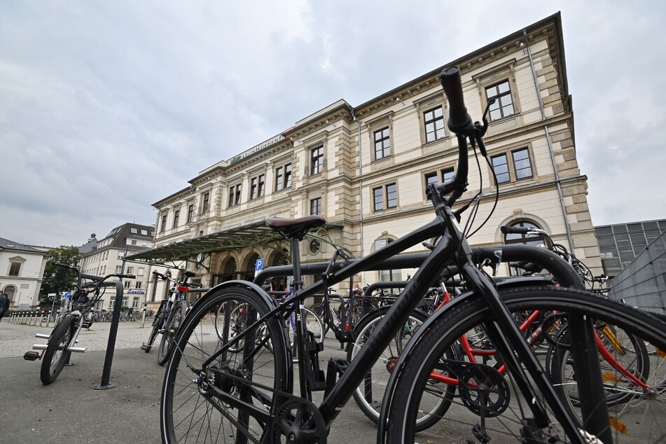 Chemnitz: Schnäppchen-Alarm! Chemnitzer Fundbüro versteigert Fahrräder