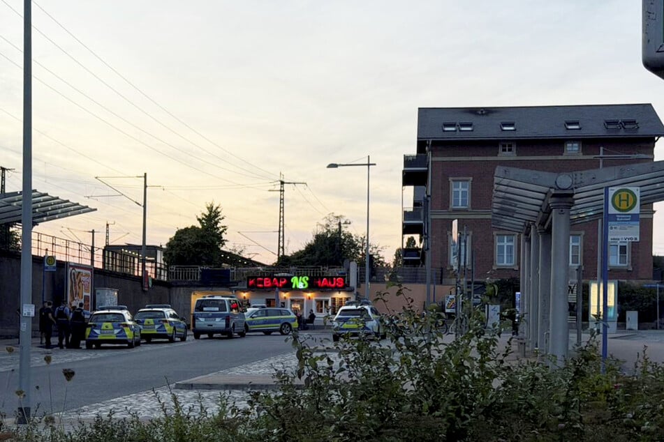 Bei einer Verfolgung verletzten die Tatverdächtigen einen Security-Mann (41).