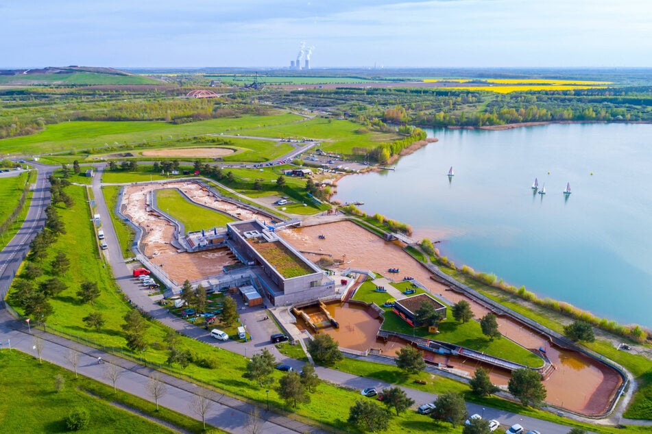 Für den Traum von Olympia 2012 vor den Toren Leipzigs gebaut, will der Kanupark jetzt Teil der neuen deutschen Bewerbung sein. Dank des Markkleeberger Sees geht der Anlage das Wasser nie aus.
