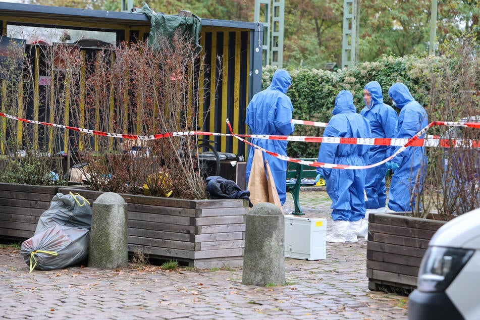 Bei einer Auseinandersetzung wurden in der Nacht zu Donnerstag in Bremen-Mitte zwei Männer verletzt.
