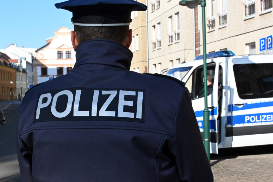 Die Polizei nahm mehrere mutmaßliche Drogenhändler fest. (Symbolbild)