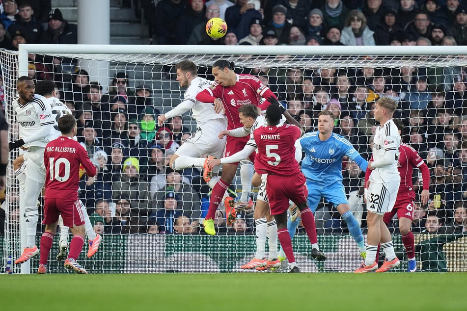 Mit 15 Minuten Verspätung ging es am Sonntag im Craven Cottage nach einem medizinischen Zwischenfall los.