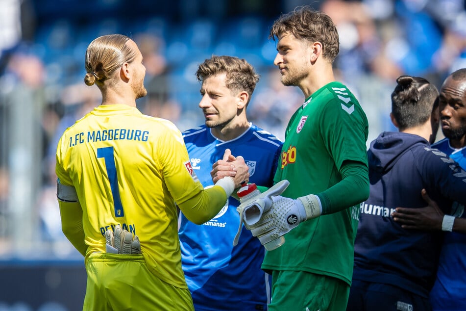 Nach seiner Glanzzeit beim HSV verschlug es Pollersbeck (r.) zu Magdeburg und Regensburg.