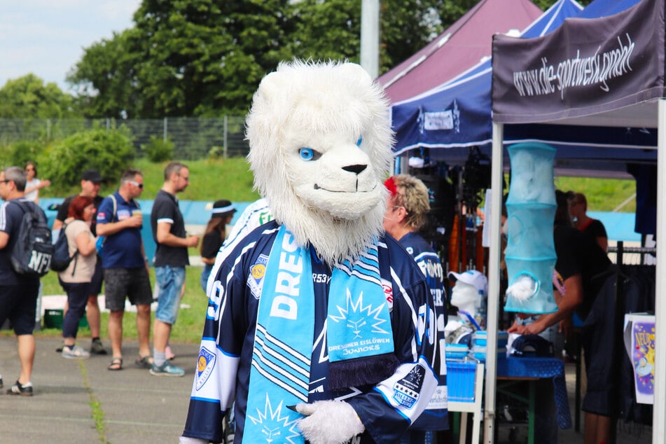 Wer die Sommerpause verkürzen will, kann sich im Juni an der JOYNEXT Arena auf die neue Saison einstimmen.