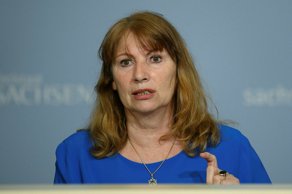 Petra Köpping (62, SPD), Sozialministerin von Sachsen, während der Kabinetts-Pressekonferenz in der Staatskanzlei am Dienstag.