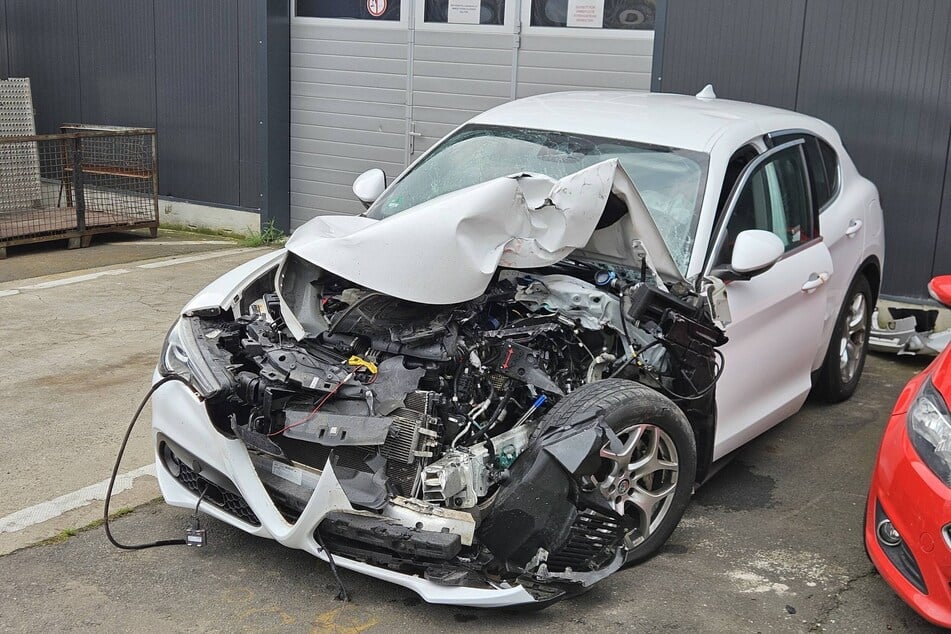 Laut der Polizei war der 32-jährige Fahrer schwer betrunken.