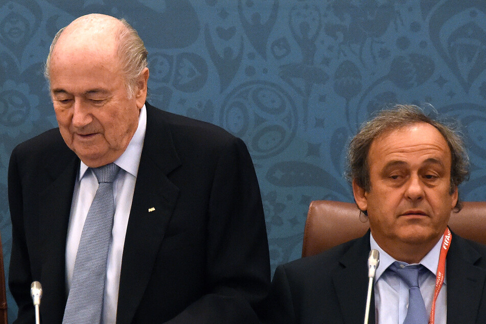 Josep "Sepp" Blatter (l.) und Michel Platini stehen weiter im Fokus der Ermittlungen der Schweizer Bundesanwaltschaft.