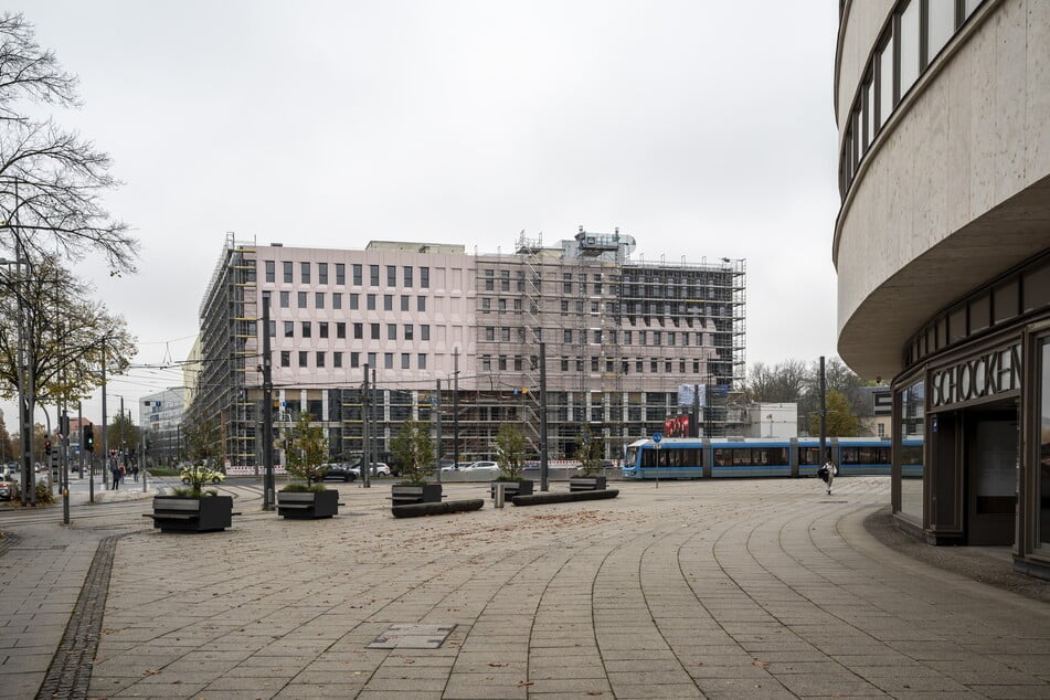 Derzeit laufen noch Bauarbeiten an der Ecke Bahnhofstraße/Augustusburger Straße.