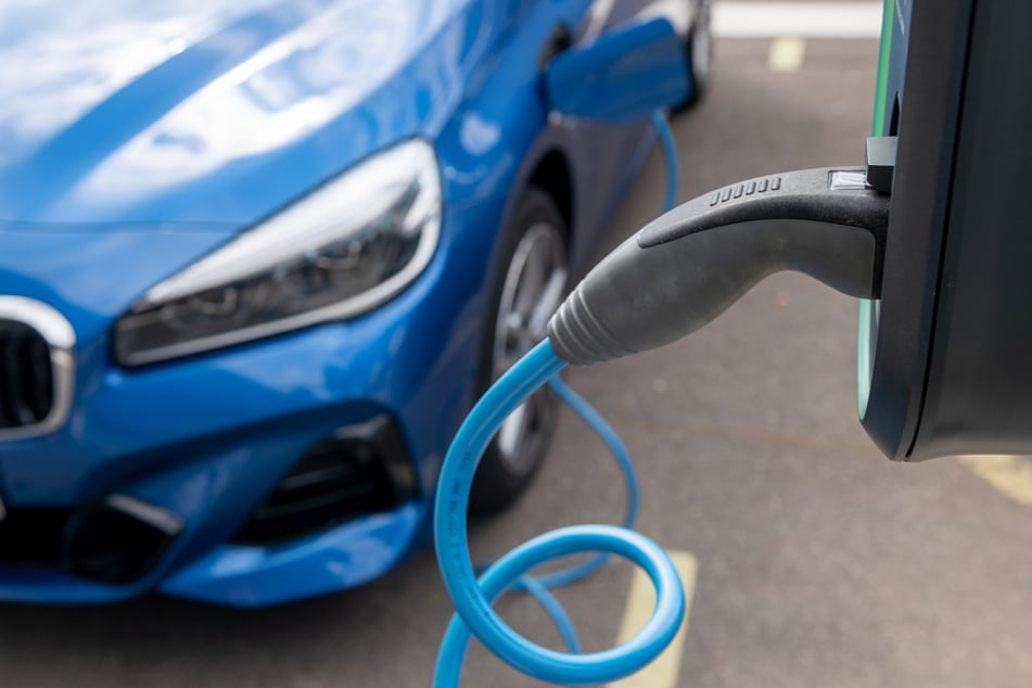 BMW erhöht in Leipzig die Produktion von Batteriemodulen für E-Autos.