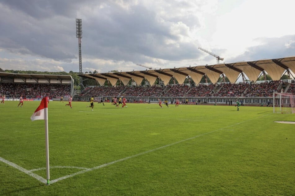 Rot-Weiß Erfurt möchte im Steigerwaldstadion bald wieder Profifußball anbieten. (Archivbild)