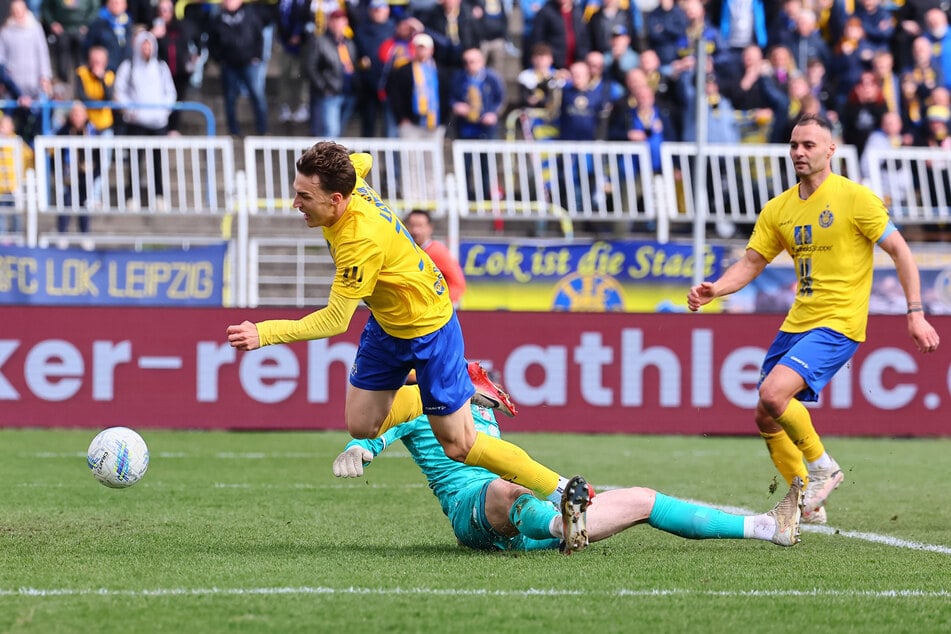Jonas Arcalean wurde von den Beinen geholt, es gab Elfmeter. Das veränderte den Spielverlauf.
