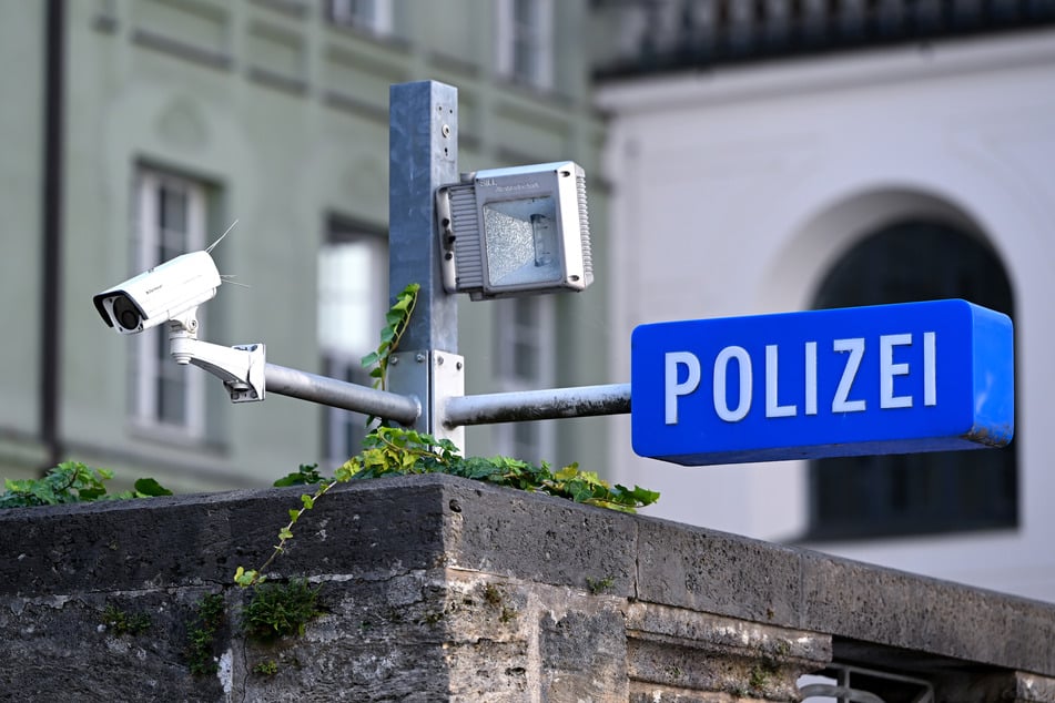 Der Tatverdächtige (35) wurde in die Haftanstalt des Polizeipräsidiums München gebracht. (Symbolfoto)