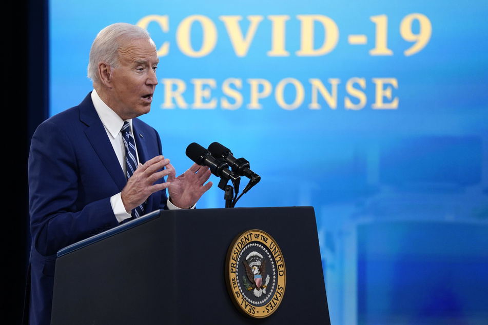 Joe Biden (78), Präsident der USA, spricht während einer Veranstaltung über COVID-19-Impfungen auf dem Campus des Weißen Hauses in Washington.