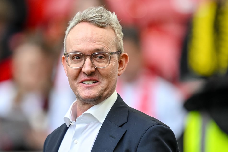 VfB-Boss Alexander Wehrle (51) hält große Stücke auf seinen Trainer.
