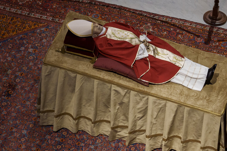 Trauerfeier für Benedikt XVI.: 170-köpfige Delegation aus Bayern reist nach Rom