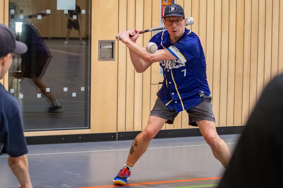 Der Vereinschef spielt auch selbst noch aktiv.