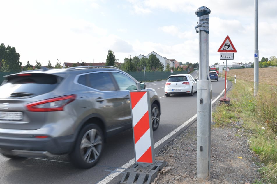 Der Mast in Bannewitz für den teuren Fotoapparat steht schon.