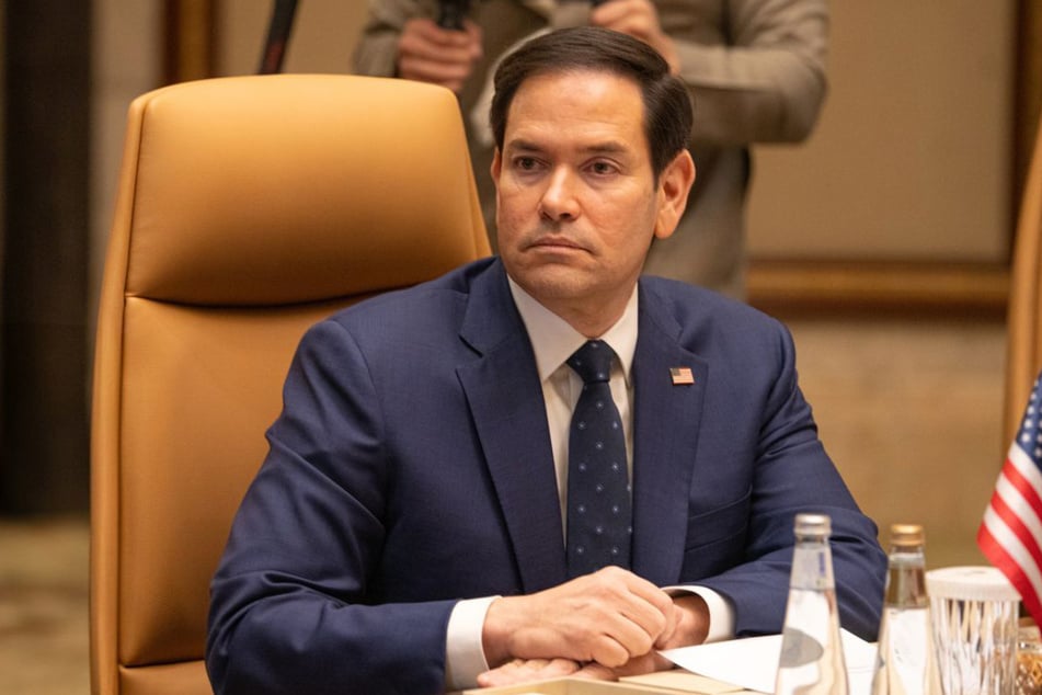 Der Friedensplan zur Beendigung des Ukraine-Kriegs ist laut US-Außenminister Marco Rubio (54) von den Vereinigten Staaten ausgearbeitet worden.