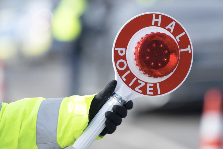 Schüsse aus Autokorso: Polizei stoppt Hochzeits-Gesellschaft in Esslingen