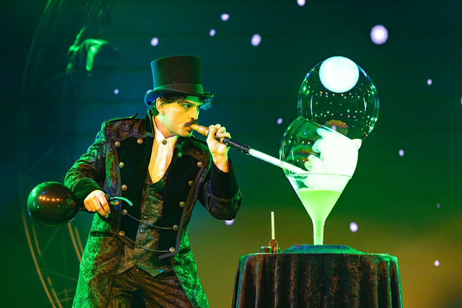 Poetisch schön: Seifenblasen-Künstler Thomas Goodman.