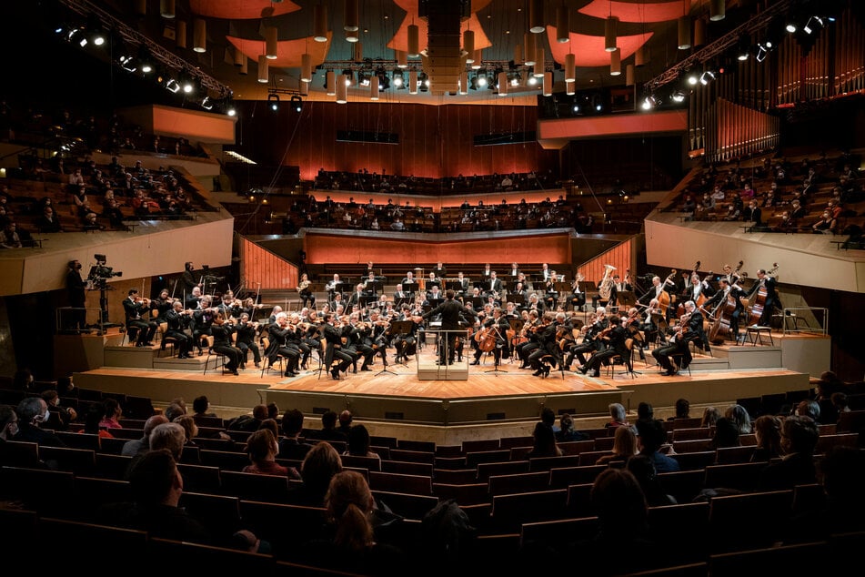 Die Berliner Philharmoniker gaben im März 2021 ein erstes Testkonzert vor rund 1000 Menschen.