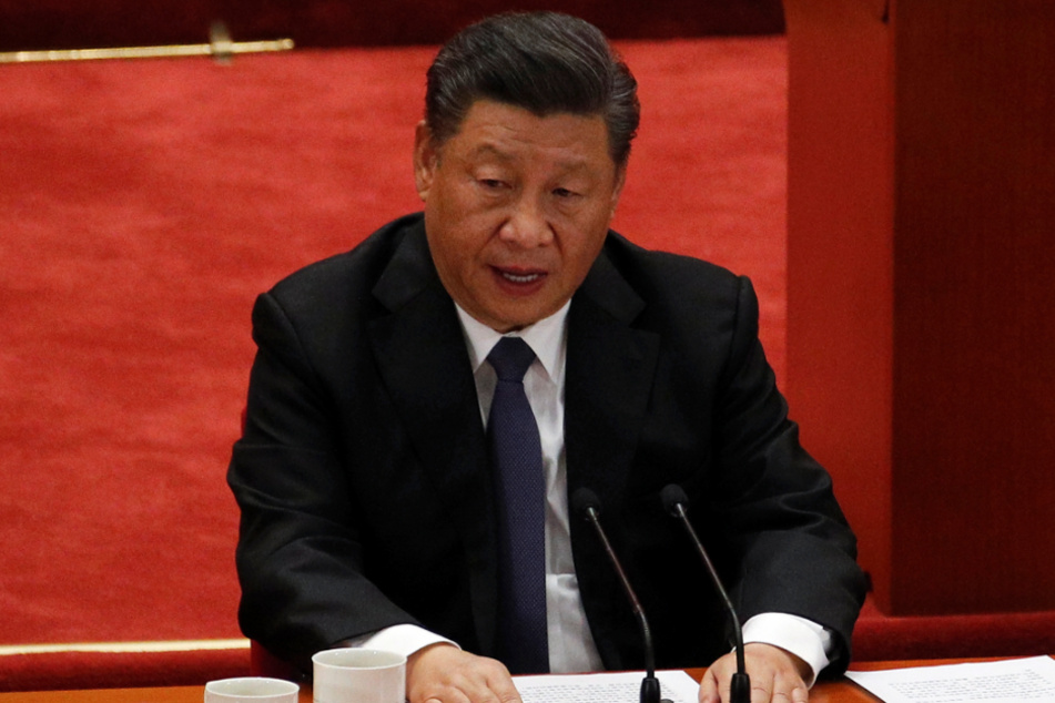 Xi Jinping (67), Generalsekretär der Kommunistischen Partei Chinas muss aller Erfolgsmeldungen zum Trotz auch in China weiter mit dem Coronavirus klarkommen.