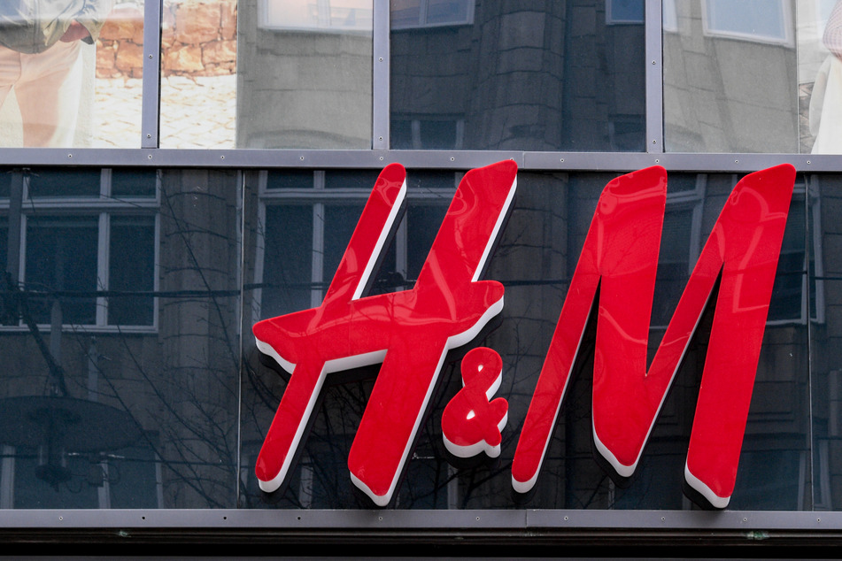 Schulmädchen-Werbung: H&M sorgt für Empörung!