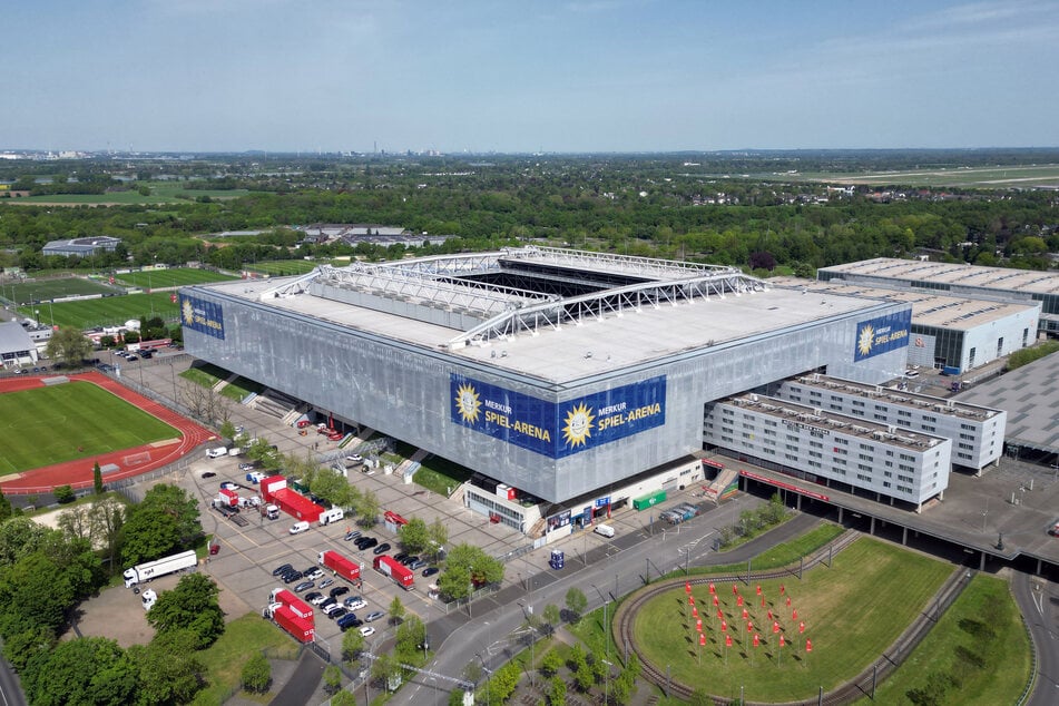 Die Merkur Spiel-Arena in Düsseldorf ist eine multifunktionale Veranstaltungshalle für Messen, Konzerte und Sportevents. (Archivfoto)