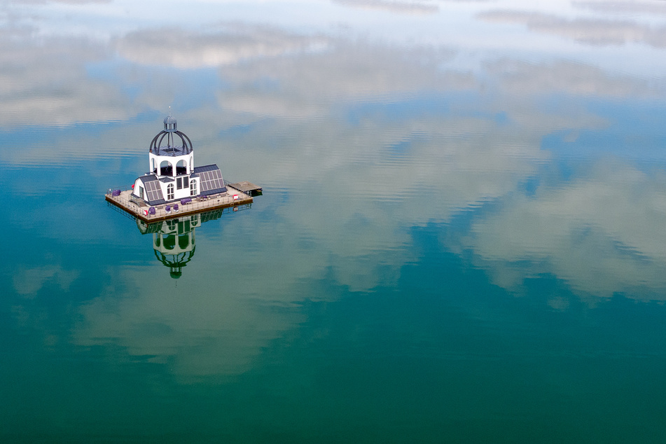 Bekannt für die Seekirche Vineta und das Highfield-Festival: Am Störmthaler See ist das Ufer stabilisiert worden.