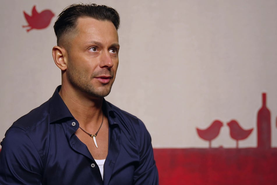 Alexander (36) ist überzeugt, dass in einer Beziehung meist der Mann das Sagen hat.