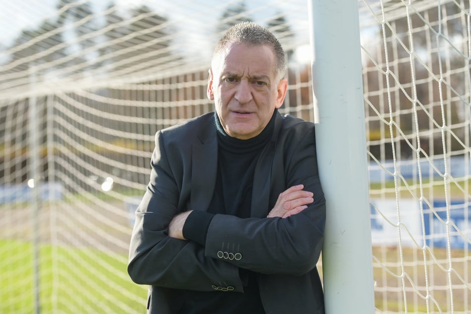 Der langjährige Bundesliga-Torhüter Eike Immel (64) muss für 26 Monate ins Gefängnis.