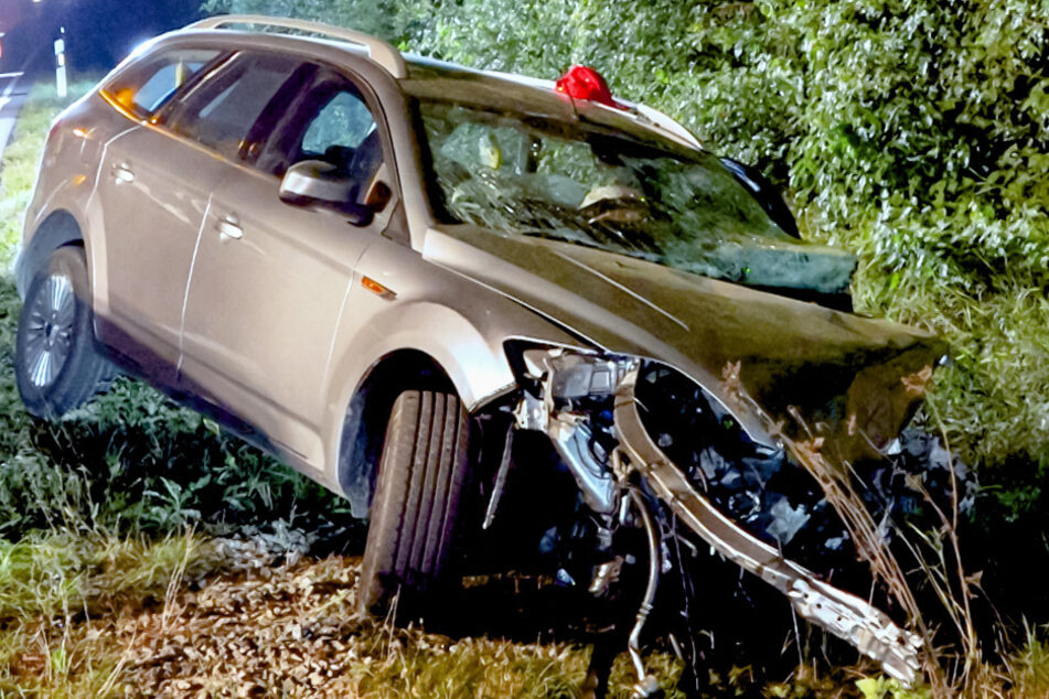 Ein schrecklicher Unfall in Bayern, der mutmaßlich absichtlich herbeigeführt wurde, hat bei Rothenburg ob der Tauber für schreckliche Bilder gesorgt.