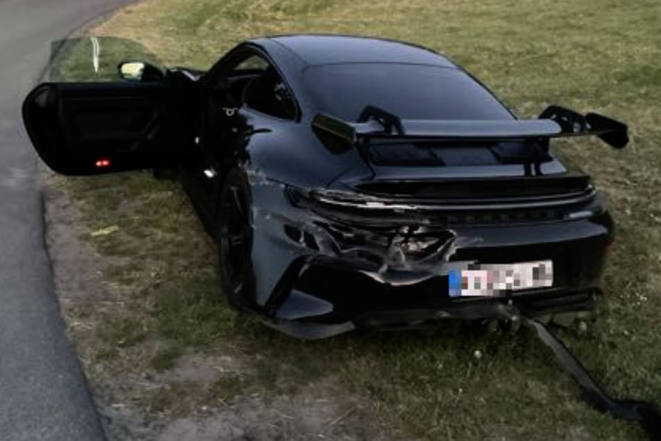 Porsche GT3 nach Unfall abgestellt, Fahrer verschwunden: Polizei verfolgt Spur