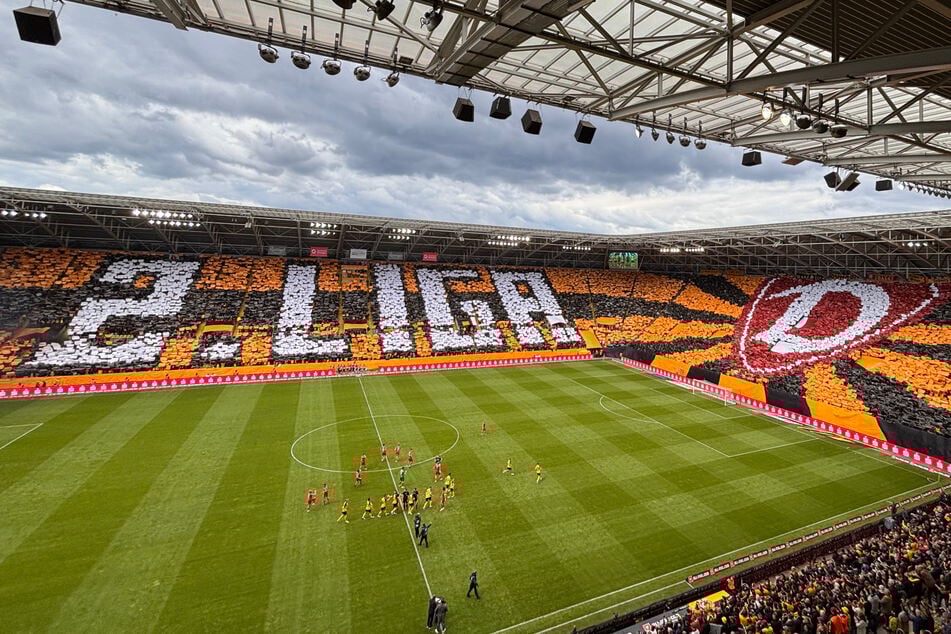 Die Choreo der Fans zum Spiel.