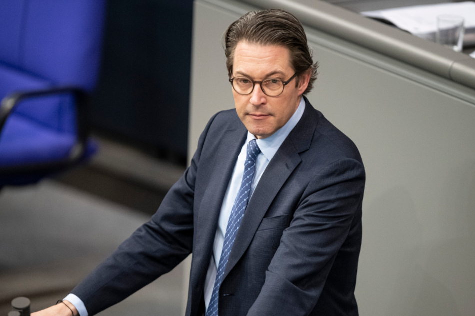 CSU-Politiker und Bundesverkehrsminister Andreas Scheuer (46) rechnet weiter mit Verkehrsbeeinträchtigungen durch extremes Winterwetter.