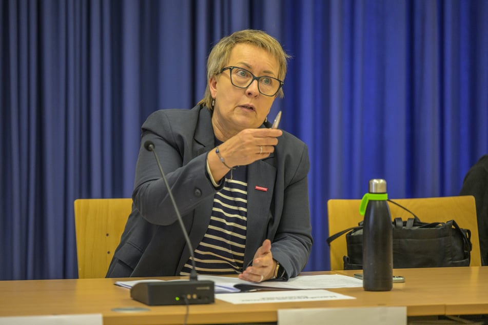 Steffi Schönherr (Grüne) von der Chemnitzer Handwerkskammer trat im Rathaus als vehemente Befürworterin des Gewerbegebietes Rabenstein auf.