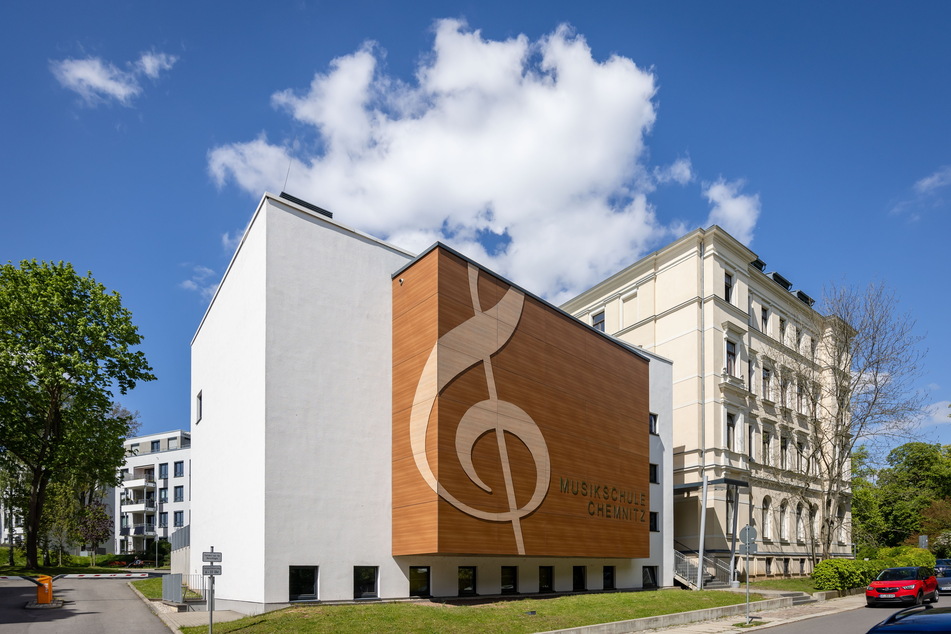 Lehrer und Schüler der Musikschule Chemnitz bangen um die Zukunft.